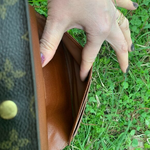 LOUIS VUITTON LONG XL WALLET - Picture 7 of 13